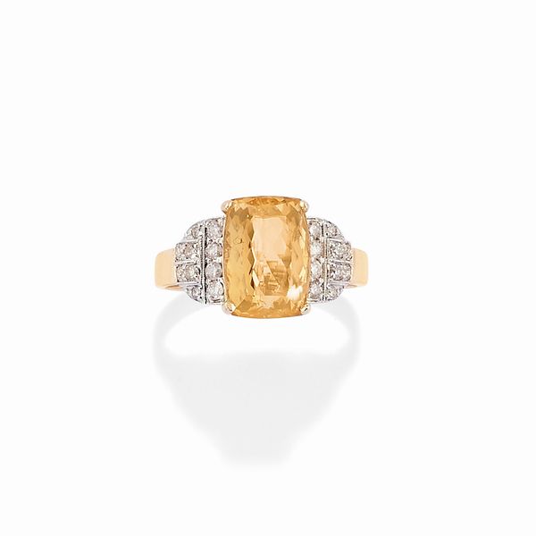 Anello con topazio imperiale  - Asta Gioielli - Associazione Nazionale - Case d'Asta italiane