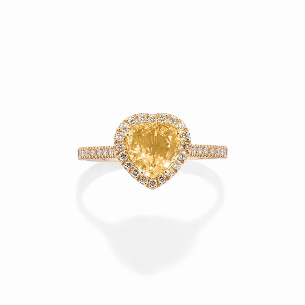 Anello con zaffiro giallo  - Asta Gioielli - Associazione Nazionale - Case d'Asta italiane