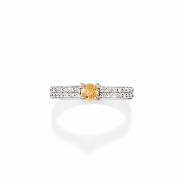 Anello con quarzo citrino  - Asta Gioielli - Associazione Nazionale - Case d'Asta italiane