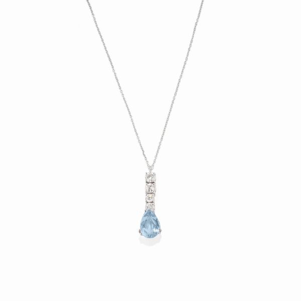 Collana con pendente in acquamarina  - Asta Gioielli - Associazione Nazionale - Case d'Asta italiane