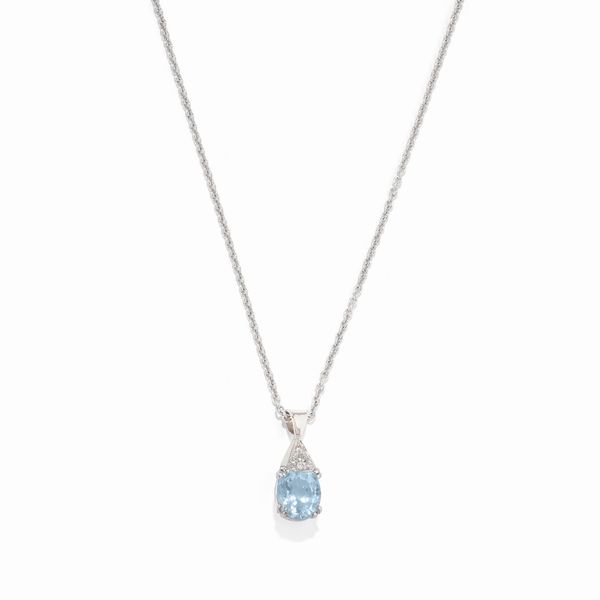 Collana con pendente in acquamarina  - Asta Gioielli - Associazione Nazionale - Case d'Asta italiane