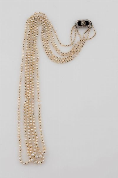 Collana composta da tre fili di perle naturali  - Asta Fine Jewels - Associazione Nazionale - Case d'Asta italiane