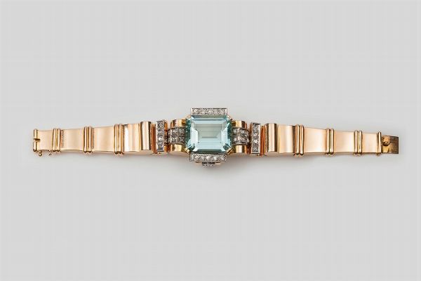 Bracciale con grande acquamarina e diamanti di vecchio taglio  - Asta Fine Jewels - Associazione Nazionale - Case d'Asta italiane
