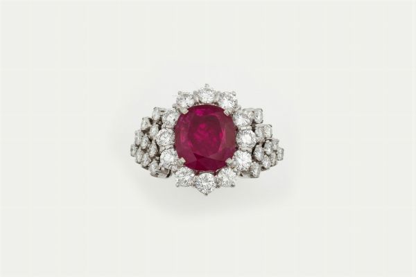 Anello con rubino e diamanti  - Asta Fine Jewels - Associazione Nazionale - Case d'Asta italiane