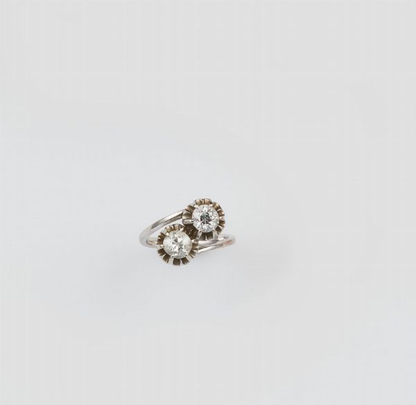 Anello con due diamanti di vecchio taglio  - Asta Fine Jewels - Associazione Nazionale - Case d'Asta italiane