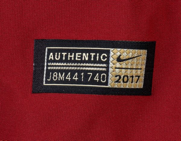 Totti, Francesco - Maglia n.10 autografata  - Asta Memorabilia, Militaria, Ordini Cavallereschi - Associazione Nazionale - Case d'Asta italiane