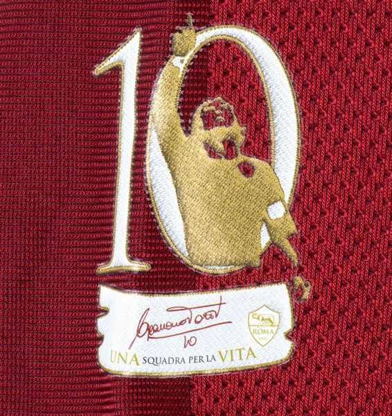 Totti, Francesco - Maglia n.10 autografata  - Asta Memorabilia, Militaria, Ordini Cavallereschi - Associazione Nazionale - Case d'Asta italiane