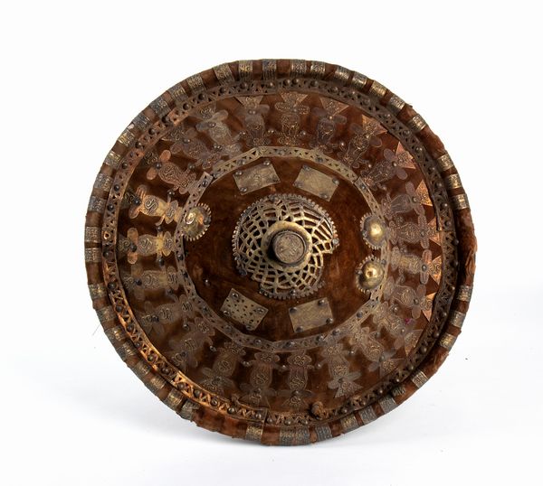 Etiopia, antico scudo da Ras  - Asta Memorabilia, Militaria, Ordini Cavallereschi - Associazione Nazionale - Case d'Asta italiane