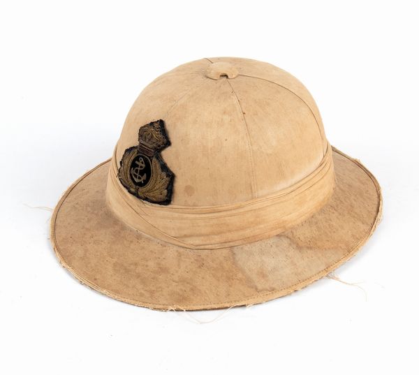 Casco Coloniale da ufficiale della Regia Marina  - Asta Memorabilia, Militaria, Ordini Cavallereschi - Associazione Nazionale - Case d'Asta italiane