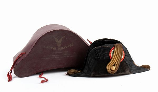 Feluca da ufficiale superiore della R. Marina  - Asta Memorabilia, Militaria, Ordini Cavallereschi - Associazione Nazionale - Case d'Asta italiane