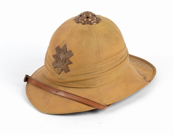 Regno Unito, casco coloniale da ufficiale del 42° Highland Regiment Black Watch  - Asta Memorabilia, Militaria, Ordini Cavallereschi - Associazione Nazionale - Case d'Asta italiane