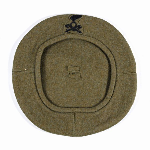 Italia, Regno del Sud, basco da sottufficiale del Genio  - Asta Memorabilia, Militaria, Ordini Cavallereschi - Associazione Nazionale - Case d'Asta italiane