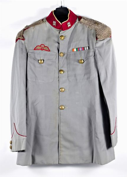 India, tunica di cavalleria  - Asta Memorabilia, Militaria, Ordini Cavallereschi - Associazione Nazionale - Case d'Asta italiane