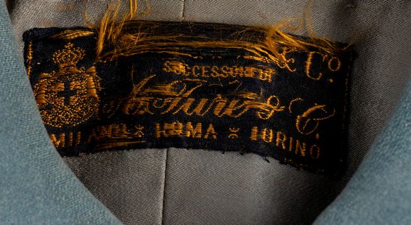 Cappotto Umbertino di Artiglieria  - Asta Memorabilia, Militaria, Ordini Cavallereschi - Associazione Nazionale - Case d'Asta italiane