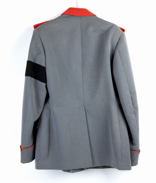 Giubba m. 34 da ufficiale dei Lancieri di Aosta  - Asta Memorabilia, Militaria, Ordini Cavallereschi - Associazione Nazionale - Case d'Asta italiane