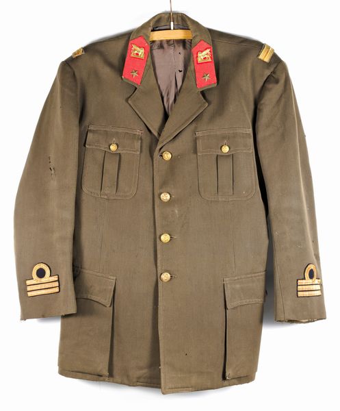 Rara uniforme coloniale m. 40  - Asta Memorabilia, Militaria, Ordini Cavallereschi - Associazione Nazionale - Case d'Asta italiane