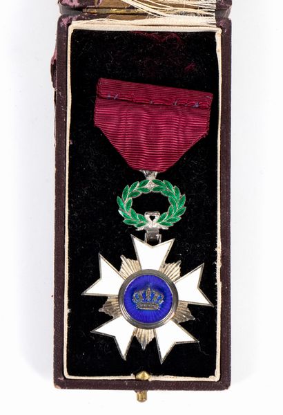 Belgio, Ordine della Corona, insegna di cavaliere  - Asta Memorabilia, Militaria, Ordini Cavallereschi - Associazione Nazionale - Case d'Asta italiane