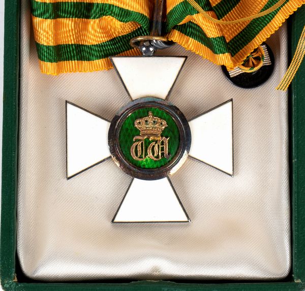 LUSSEMBURGO, ORDINE DELLA CORONA DI QUERCIA, INSEGNA DI COMMENDATORE  - Asta Memorabilia, Militaria, Ordini Cavallereschi - Associazione Nazionale - Case d'Asta italiane