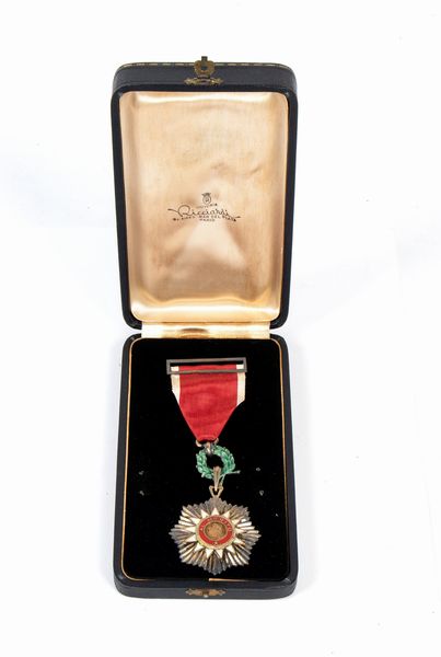 Argentina, Ordine di Maggio, insegna di cavaliere in astuccio  - Asta Memorabilia, Militaria, Ordini Cavallereschi - Associazione Nazionale - Case d'Asta italiane