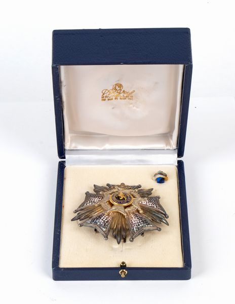 Belgio, Ordine di Leopoldo II bella  placca da Grand'Ufficiale in astuccio  - Asta Memorabilia, Militaria, Ordini Cavallereschi - Associazione Nazionale - Case d'Asta italiane