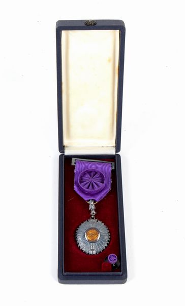 Perù, ordine del Sole, cavaliere ufficiale  - Asta Memorabilia, Militaria, Ordini Cavallereschi - Associazione Nazionale - Case d'Asta italiane