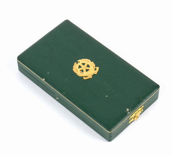 Italia, Repubblica, ordine al merito, insegna di cavaliere  - Asta Memorabilia, Militaria, Ordini Cavallereschi - Associazione Nazionale - Case d'Asta italiane