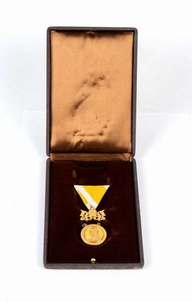 Vaticano, medaglia Bene merenti Pio XII  - Asta Memorabilia, Militaria, Ordini Cavallereschi - Associazione Nazionale - Case d'Asta italiane