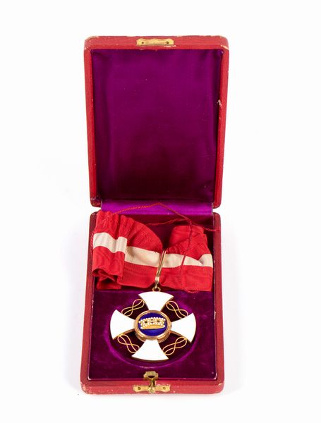 Ordine della Corona d'Italia, insegna di commendatore di periodo umbertino  - Asta Memorabilia, Militaria, Ordini Cavallereschi - Associazione Nazionale - Case d'Asta italiane