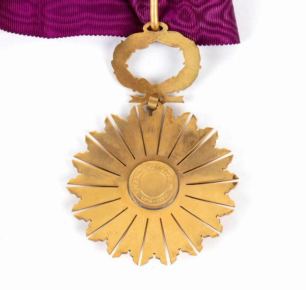 Perù, Ordine del Sole, Insegna di Commendatore  - Asta Memorabilia, Militaria, Ordini Cavallereschi - Associazione Nazionale - Case d'Asta italiane