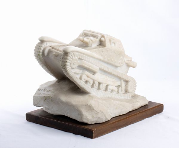 Militaria, scultura in  marmo Carro Armato  - Asta Memorabilia, Militaria, Ordini Cavallereschi - Associazione Nazionale - Case d'Asta italiane