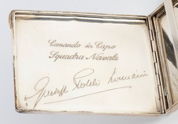 Portasigarette argento Amm. Lorenzini Squadriglia MAS  - Asta Memorabilia, Militaria, Ordini Cavallereschi - Associazione Nazionale - Case d'Asta italiane