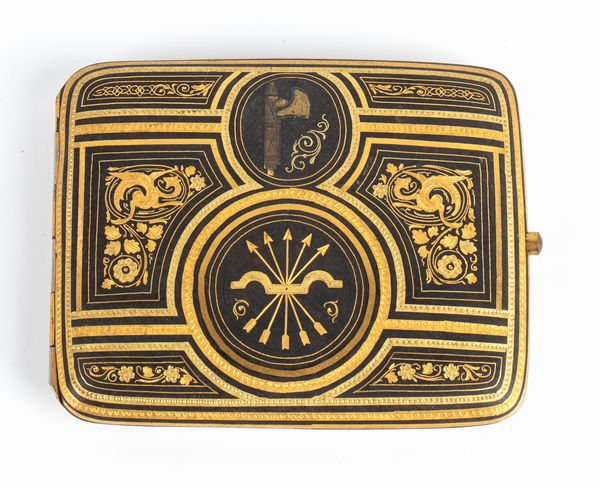 Portasigarette in metallo dorato SPAGNA FALANGE  - Asta Memorabilia, Militaria, Ordini Cavallereschi - Associazione Nazionale - Case d'Asta italiane