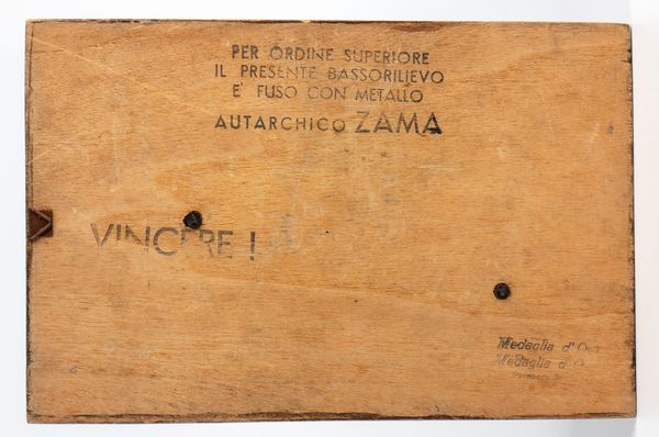 Colonialismo, Placca in zama, soldato Camicia Nera in AO  - Asta Memorabilia, Militaria, Ordini Cavallereschi - Associazione Nazionale - Case d'Asta italiane