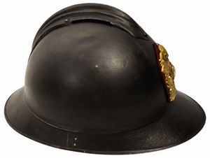 Elmetto tipo Adrian. 15 della guardia palatina  - Asta Memorabilia, Militaria, Ordini Cavallereschi - Associazione Nazionale - Case d'Asta italiane