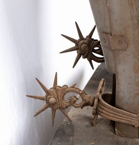 Armatura completa in stile rinascimentale con decorazioni floreali in acquaforte  - Asta Memorabilia, Militaria, Ordini Cavallereschi - Associazione Nazionale - Case d'Asta italiane