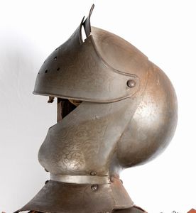 Armatura completa in stile rinascimentale con decorazioni floreali in acquaforte  - Asta Memorabilia, Militaria, Ordini Cavallereschi - Associazione Nazionale - Case d'Asta italiane