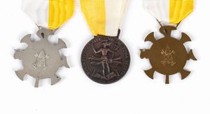 Stato Città del Vaticano, lotto di 3 medaglie Paolo VI  - Asta Memorabilia, Militaria, Ordini Cavallereschi - Associazione Nazionale - Case d'Asta italiane