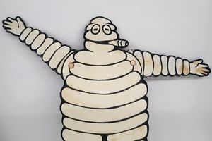 MICHELIN Bibendum FIERA DI MILANO 1932  - Asta Memorabilia, Militaria, Ordini Cavallereschi - Associazione Nazionale - Case d'Asta italiane