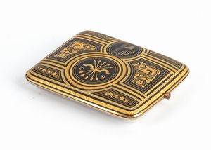 Portasigarette in metallo dorato SPAGNA FALANGE  - Asta Memorabilia, Militaria, Ordini Cavallereschi - Associazione Nazionale - Case d'Asta italiane