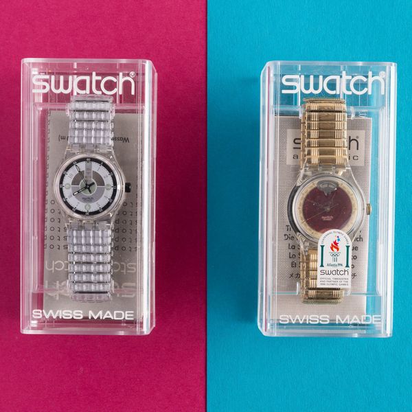 Swatch : Uno Swatch bracciale elastico e uno Swatch automatico con bracciale elastico NOS  - Asta Swatch my Valentine - Associazione Nazionale - Case d'Asta italiane
