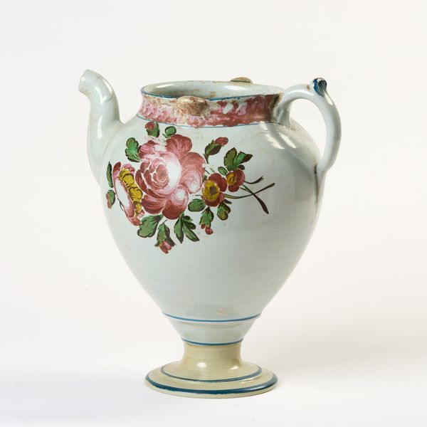 Brocca in maiolica policroma  - Asta PARADE I - Arredi, Maioliche e Dipinti Antichi - Associazione Nazionale - Case d'Asta italiane