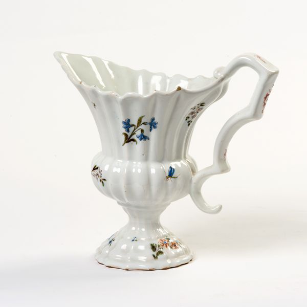 Versatorio in maiolica policroma  - Asta PARADE I - Arredi, Maioliche e Dipinti Antichi - Associazione Nazionale - Case d'Asta italiane