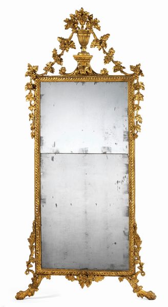 Specchiera in legno intagliato e dorato  - Asta PARADE I - Arredi, Maioliche e Dipinti Antichi - Associazione Nazionale - Case d'Asta italiane