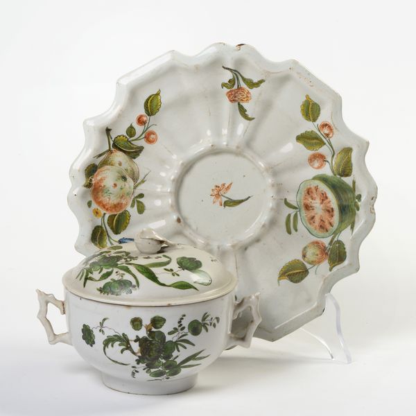 Tazza da brodo e piatto  - Asta PARADE I - Arredi, Maioliche e Dipinti Antichi - Associazione Nazionale - Case d'Asta italiane