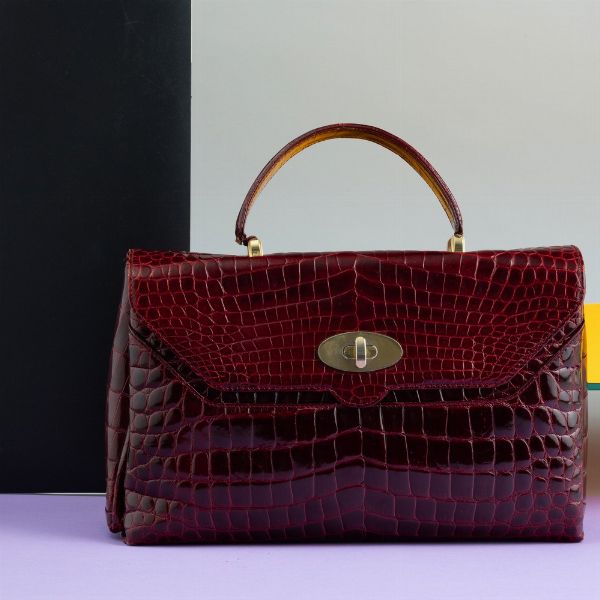 Borsa in coccodrillo bordeaux con autorizzazione Cites  - Asta Fashion Vintage - Associazione Nazionale - Case d'Asta italiane