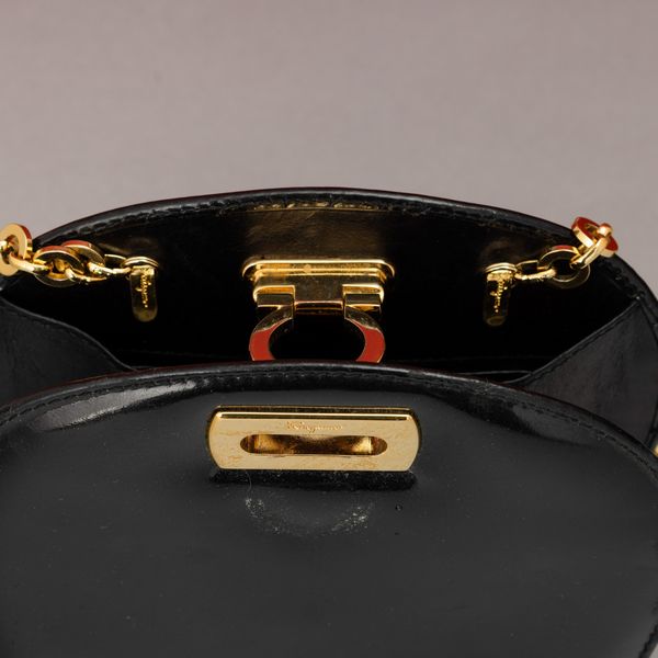 Salvatore Ferragamo Mini Borsa  - Asta Fashion Vintage - Associazione Nazionale - Case d'Asta italiane