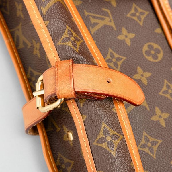 Louis Vuitton Porta Abiti/Borsa da viaggio  - Asta Fashion Vintage - Associazione Nazionale - Case d'Asta italiane