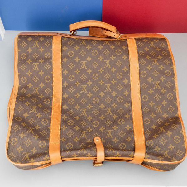 Louis Vuitton Porta Abiti/Borsa da viaggio  - Asta Fashion Vintage - Associazione Nazionale - Case d'Asta italiane