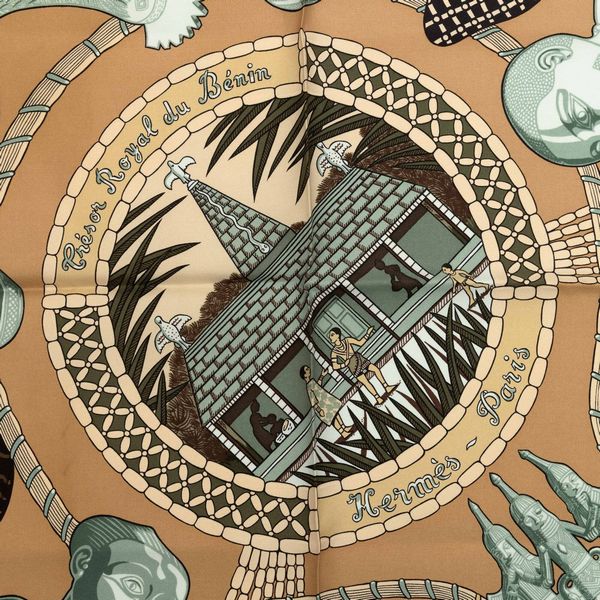 Hermes Carr Tresor Royal du Benin  - Asta Fashion Vintage - Associazione Nazionale - Case d'Asta italiane