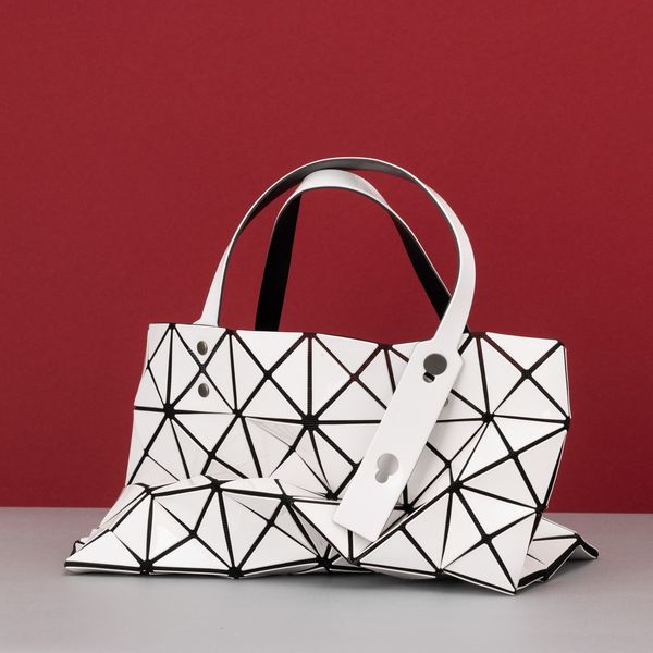 Baobab Issey Miyake White Shopping Bag  - Asta Fashion Vintage - Associazione Nazionale - Case d'Asta italiane